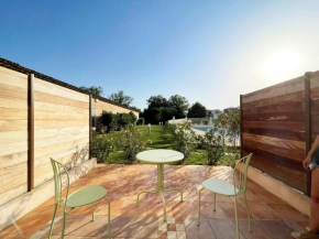 Studio 2 - LES SUITES DE ROBINSON - Résidence avec piscine en bord de Siagne, à Mandelieu-La-Napoule